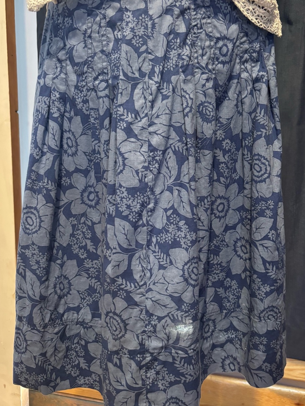 100% Cotton New York & Company Navy Floral Midi Skirt